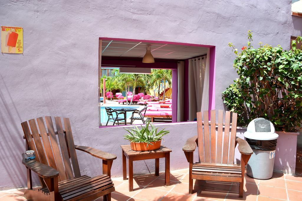 The Ritz Hostel Вилемстад Екстериор снимка